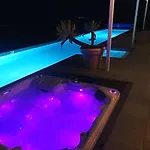 Casa With A Private 25 Meter Heated Pool Feriehus