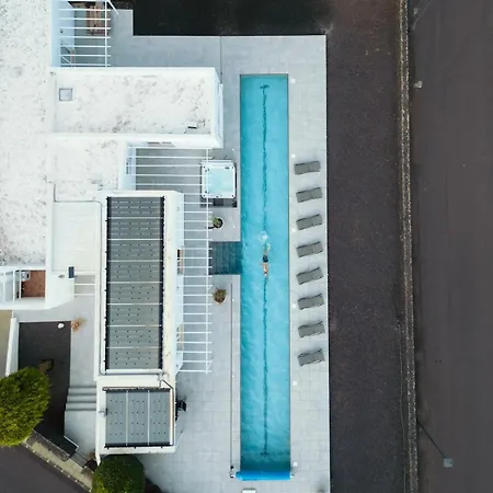 Casa Private 25m Heated Pool With Hydraulic Mobility Lift Vakantiehuis