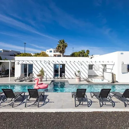 Casa Private 25m Heated Pool With Hydraulic Mobility Lift Conil